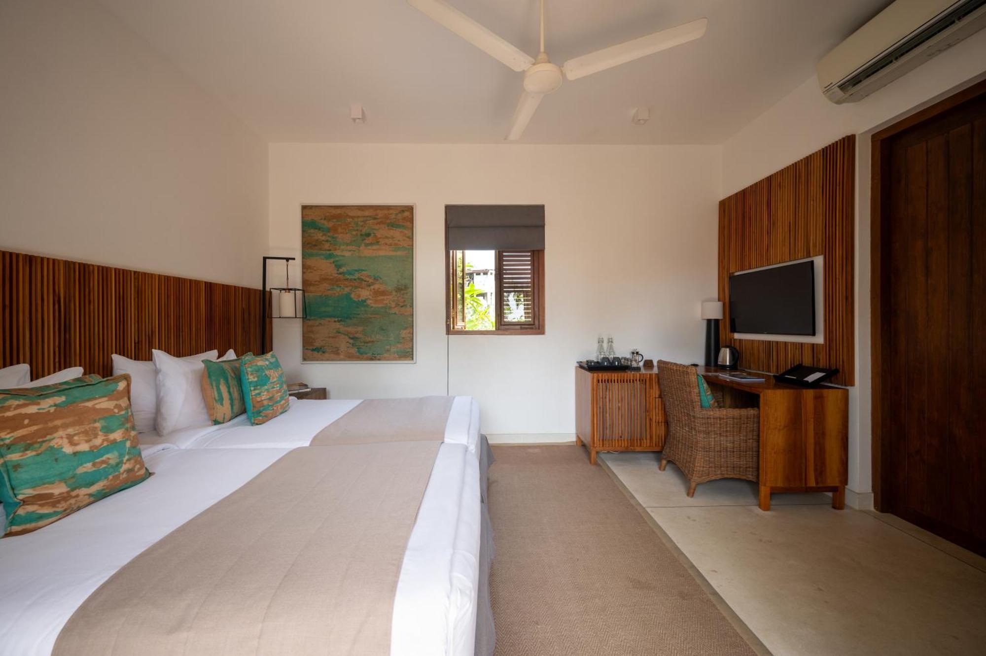 Kumu Beach Балапития Экстерьер фото