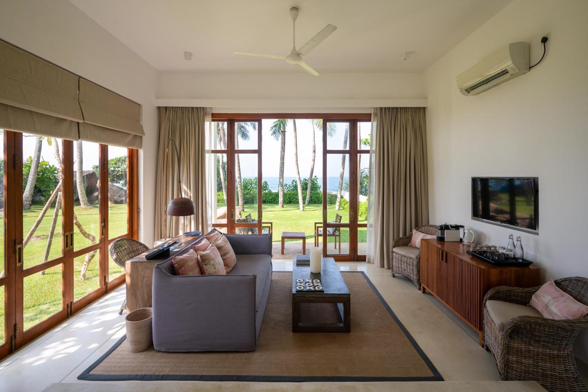 Kumu Beach Балапития Экстерьер фото